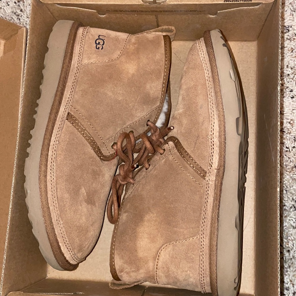 UGGS